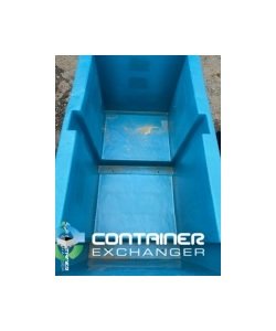 Heavy Duty 56x31x30 in Plastic Stackable Pallet Container with Lids - Image 1