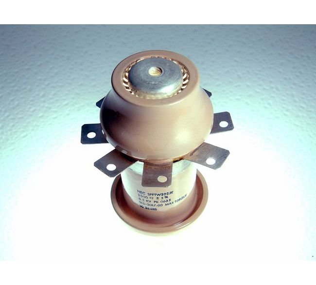 RF-Grade SPFT Ceramic Feed Thru Capacitors - Image 1