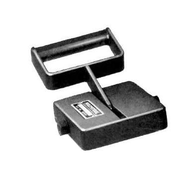 Industrial Magnetic Claw for Steel Handling - Image 1