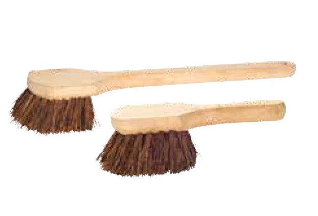Tanis® 8-1/2in Wok Hand Brush - Palmyra Filament, Wood Handle - Image 1