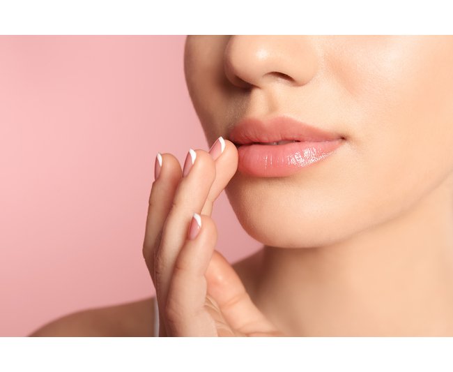 Hydrating Lip Mask with Collagen & Hyaluronic Acid - Image 1