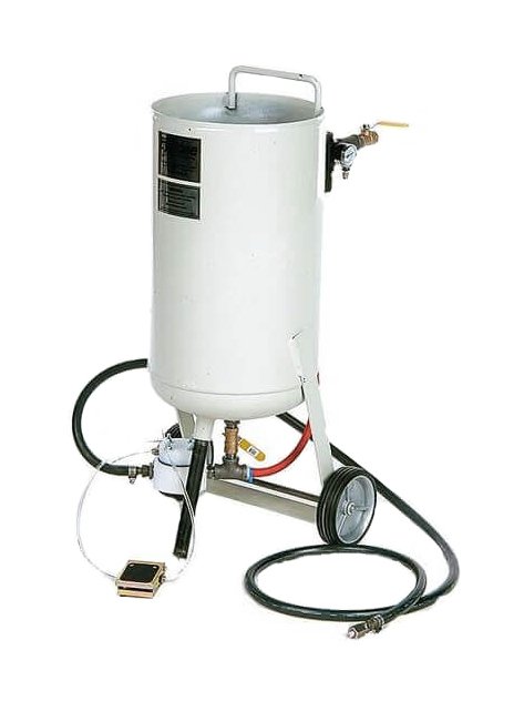 Cyclone Side Kick Pressure Sand Blaster - ASME Certified - Image 1