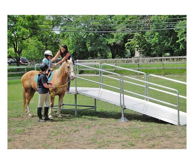 Aluminum Portable Horse Mounting Ramp - Image 4