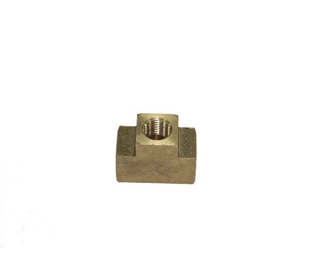 1/8" Brass Tee Fitting - Image 1