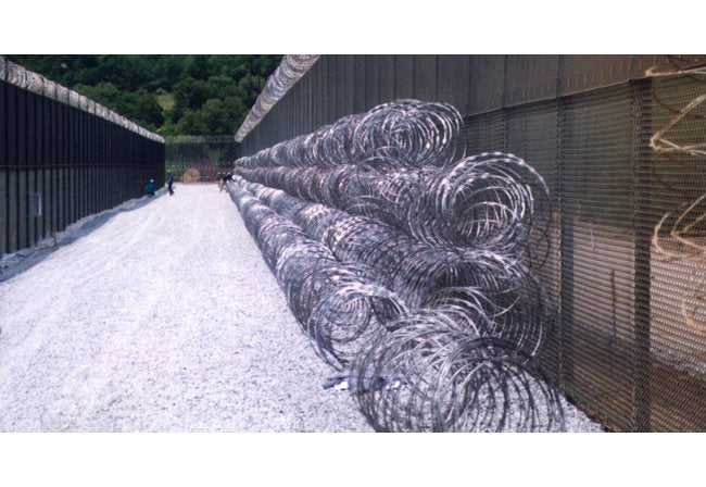 Razor Wire Fences - Barbed & Concertina Razor Wire Fencing - Image 6