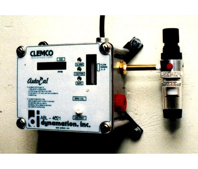 Heavy-Duty Double Wall Stock Boxes - 24 x 18 x 18 in - Image 1