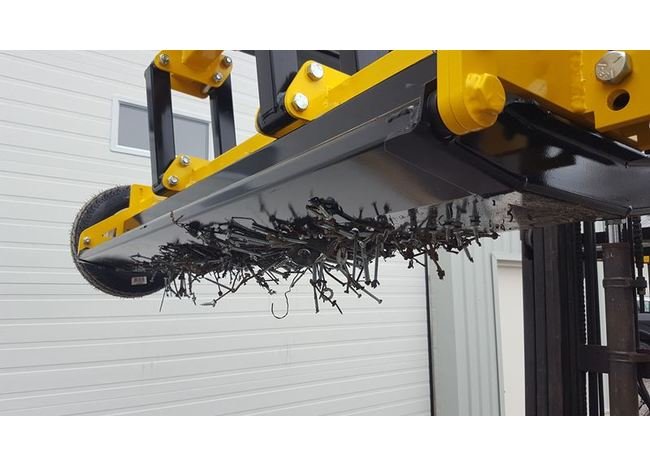 Upland™ Fork Mount Magnetic Sweepers - Image 34