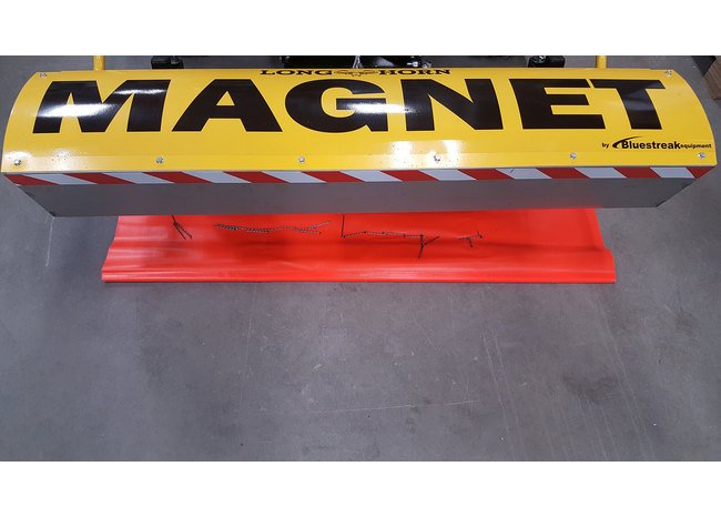Longhorn™ Magnetic Sweepers - Image 24