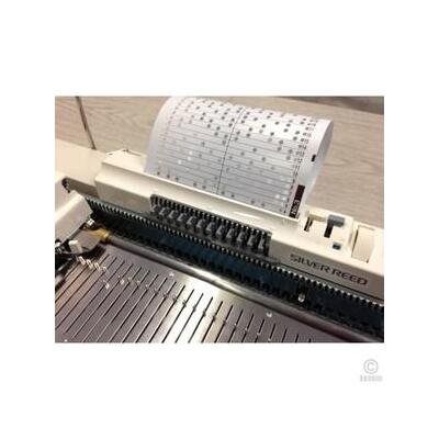 Silver Reed SK155 PunchCard Bulky Yarn Knitting Machine - Image 4