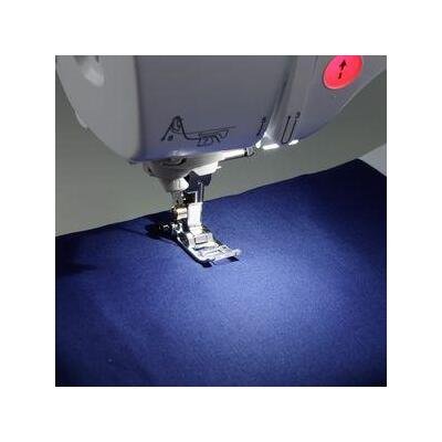 Brother SE600 103 Stitch Sew 4x4 Embroidery Machine - Image 14