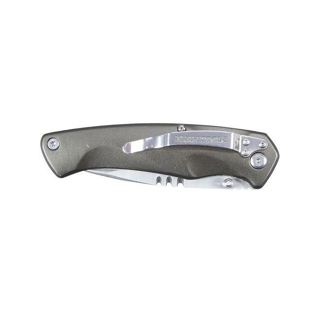 Klein® Electricians Pocket Knife with Wire Stripping Notches - Image 3