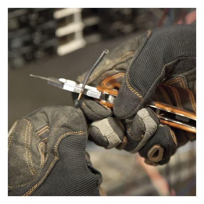 Klein® Folding Utility Knife - 6-1/4 in. Overall Length, Cable Insulation & Cutting Tool - Image 6