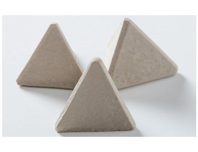 Z1 Zirconium Polyester Plastic Tumbling Media - Image 3