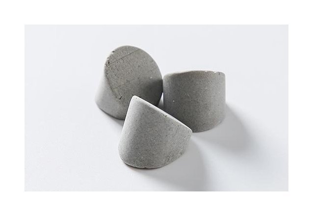 Inovatec Polishing Abrasive Ceramic Tumbling Media - Image 13