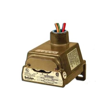CD2H 150 PSIG Pressure Vacuum Switch - Image 1