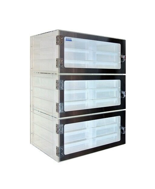 1520 Series Three Door Sliding Tray Desiccator - Image 1