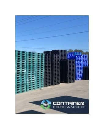 43x43x4 Plastic Pallet | Container Exchanger - Image 1