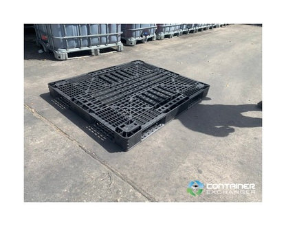 51 Inch Industrial Plastic Pallet - Image 2