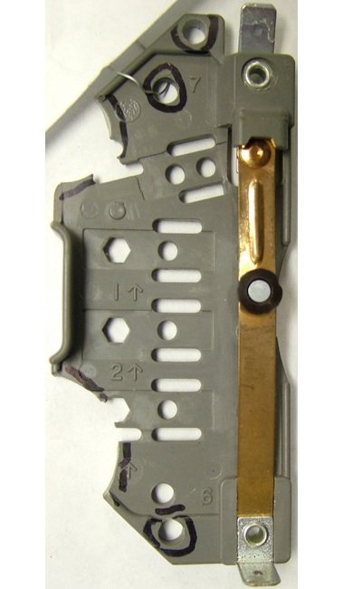 BLUFFTON Single Arm Stationary Switch - Image 1