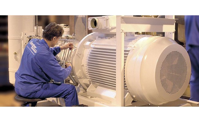 Gardner Denver 500 kW ESD Series Motor Power Screw Air Compressor - Image 4