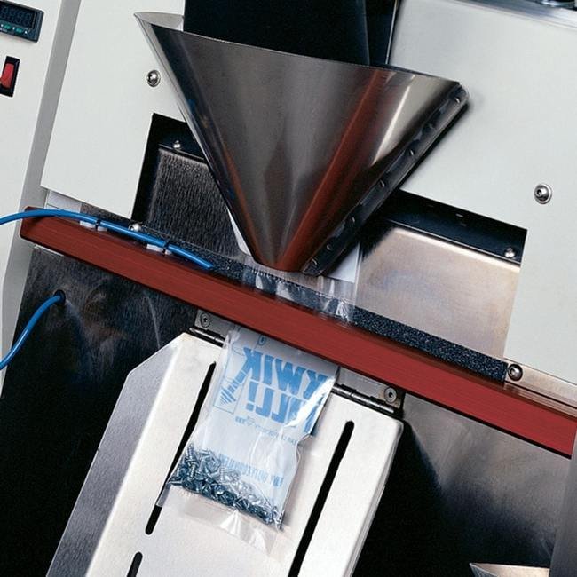 Universal Auto Bag 5x7 Inch, Clear, 3.7 Mil Thickness - Image 1