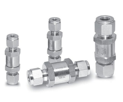 SEFV Series Industrial Excess Flow Valve with 3/8" MNPT Inlet & SUPERLOK® Outlet - Image 1
