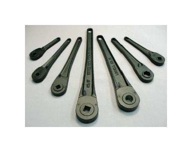 Series 10 Model 16 Ratchet Wrench with 28mm Hexagonal Gear Opening - Image 1