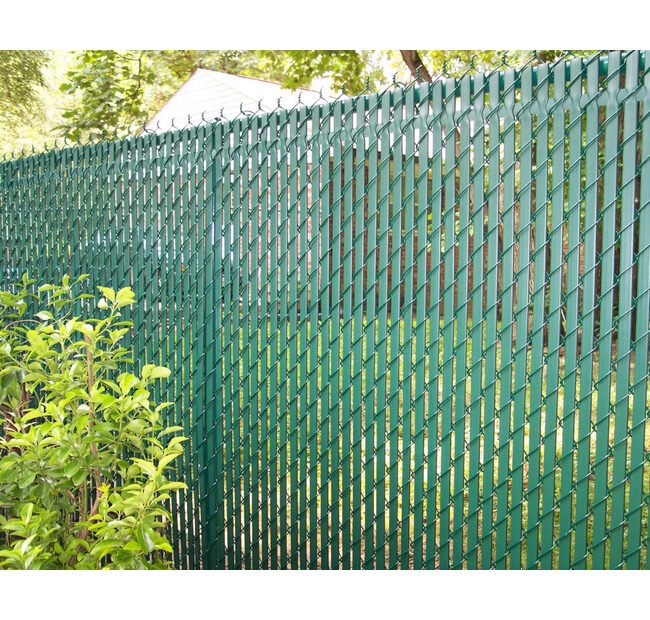 Vinyl Chain Link Fences with Privacy Slats - Image 1