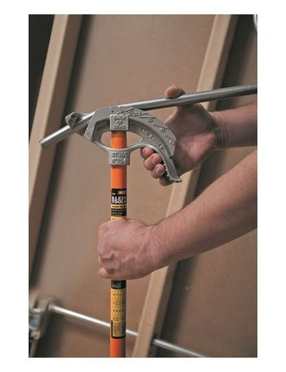 Klein® 1/2 in. Thinwall/Electrical Metallic Tubing (EMT) Iron Conduit Bender - Image 3