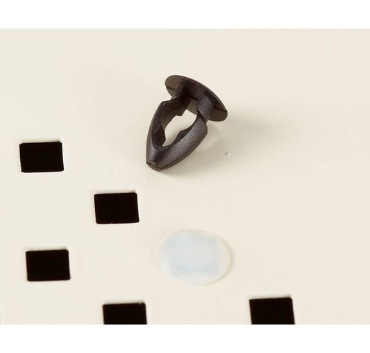 Diamond Hole Shelf Dart Clip, Natural - 0.219" Hole Size, Nylon 6/6 Material - Image 1