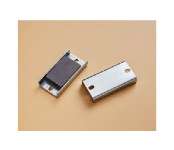 Industrial Grade Magnetic Rectangular Adapter - Image 1