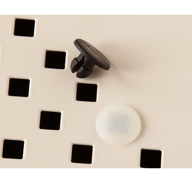 Black Diamond Hole Shelf Push-In Clip 0.469" OD, Nylon 6/6 - Image 1