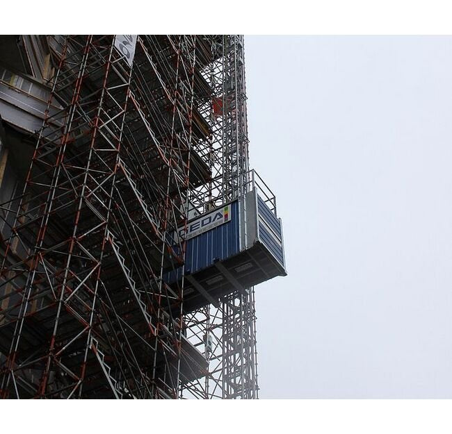 GEDA PH 3240 Personnel and Material Hoists - Image 1