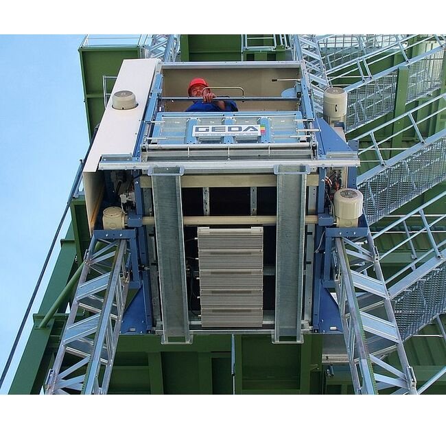 GEDA 1500 ZP P Transport Platform Hoists for Personnel and Materials - Image 1