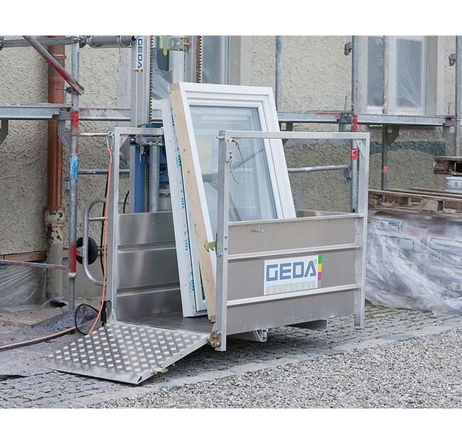 GEDA 200 Z Material Hoists - Image 1