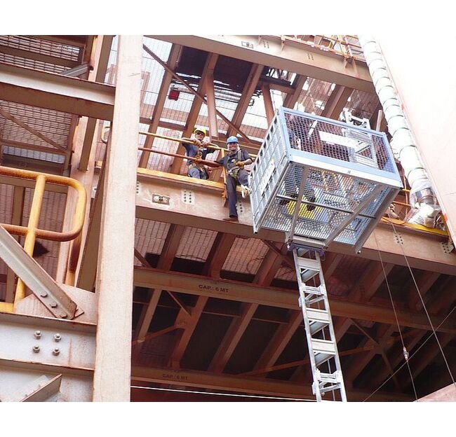 GEDA 500 Z Material Hoists - Image 2