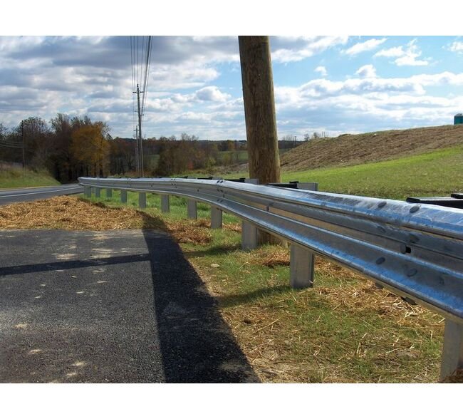 Heavy-Duty Guardrails for High Safety Standards - Image 5