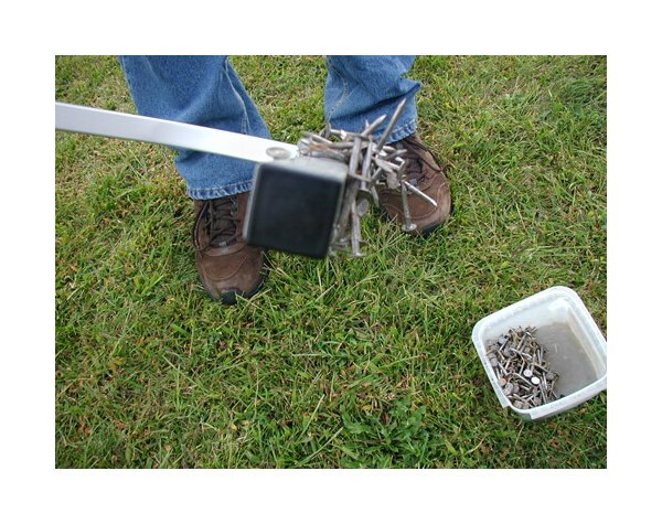Powerstik™ 53 Inch (in) Length Magnetic Sweeper - Image 5