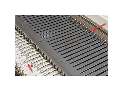 Taitexma TH160/TR160 160 Needle 6mm Mid Gauge 38 Inch Wide Knitting Machine - Image 4