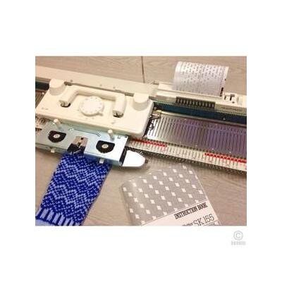 Silver Reed SK155 PunchCard Bulky Yarn Knitting Machine - Image 5