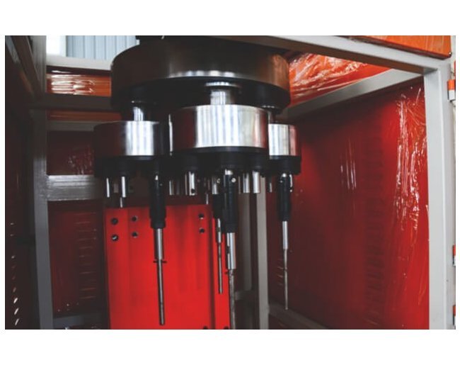 Inovatec Drag Finishing Machine with Right Drag Finishing Media - Image 5