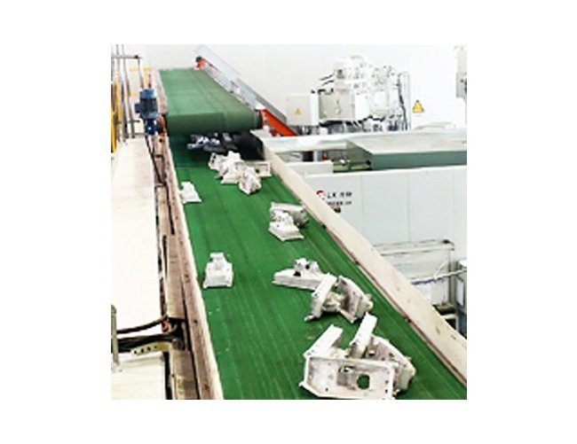 Inovatec Longitudinal Vibratory Mass Finishing Machine - Image 4