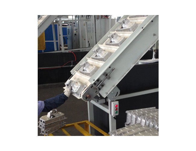 Inovatec Longitudinal Vibratory Mass Finishing Machine - Image 5