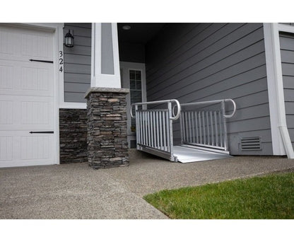 EZ AccessÂ® Gatewayâ¢ 3G Solid Surface Wheelchair Ramp - Image 2