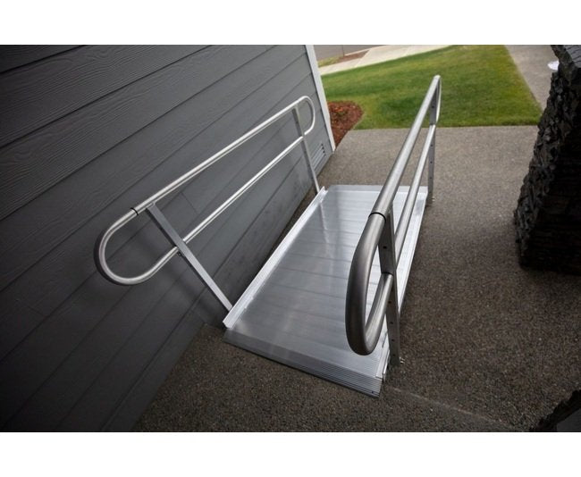 EZ AccessÂ® Gatewayâ¢ 3G Solid Surface Wheelchair Ramp - Image 1