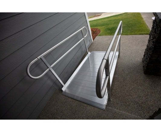 EZ AccessÂ® Gatewayâ¢ 3G Solid Surface Wheelchair Ramp - Image 1