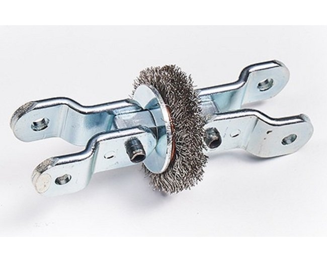 E-Trac Lite Track Channel Sweep Cleaner - Image 1