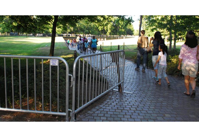 Long® Pedestrian Barricades - Crowd Control & Event Safety Solution - Image 5