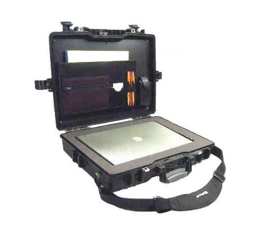 Pelican-Hardigg 1495CC2 Watertight Laptop Case for 17" Laptops - Image 1