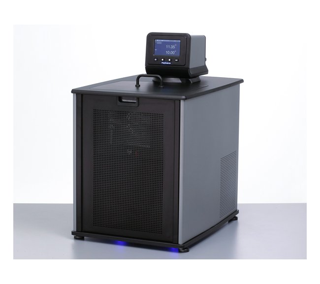 20 Liter (L) Capacity and -30 Degree Celcius (ºC) Temperature Polyscience Circulating Chiller - Image 2